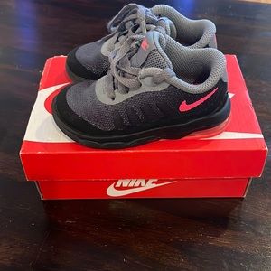 Baby girl air max 1995 size 6C